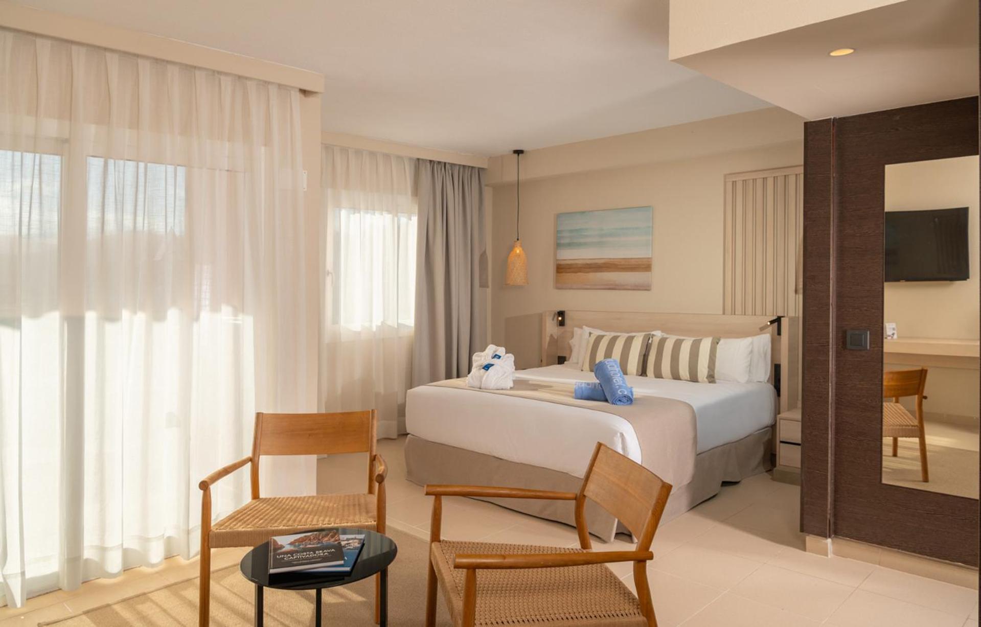 Aqua Hotel The Breeze (Adults Only +18) All Inclusive Santa Susanna Extérieur photo
